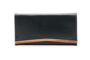 Luxusní dámská kožená peněženka Api s dřevěným detailem ze dřeva zebrano 